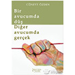 Bir Avucumda D Dier Avucumda Gerek Cneyt zden kinci Adam Yaynlar